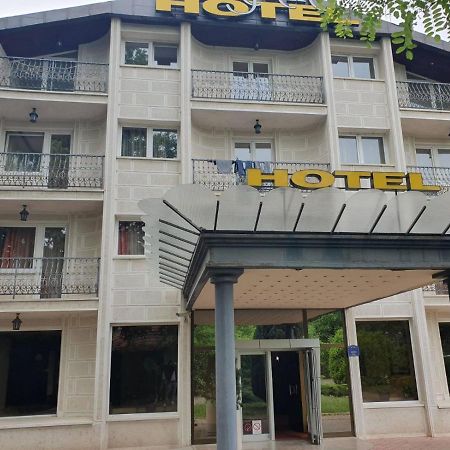 Hotel Sajam Novi Sad Exterior photo
